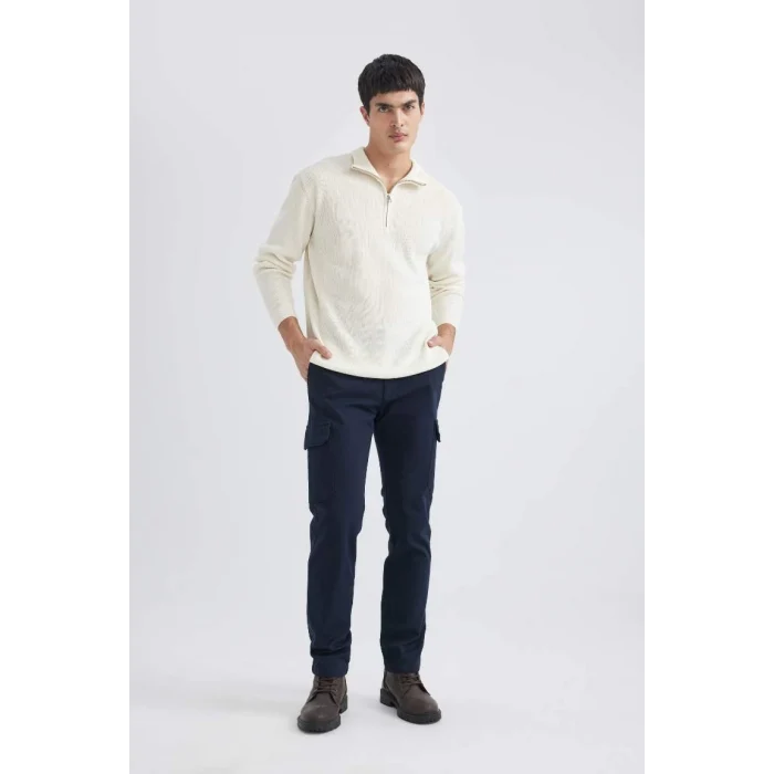 B9706 Standart Fit Normal Kesim Bato Yaka Fermuarlı Düz Kazak