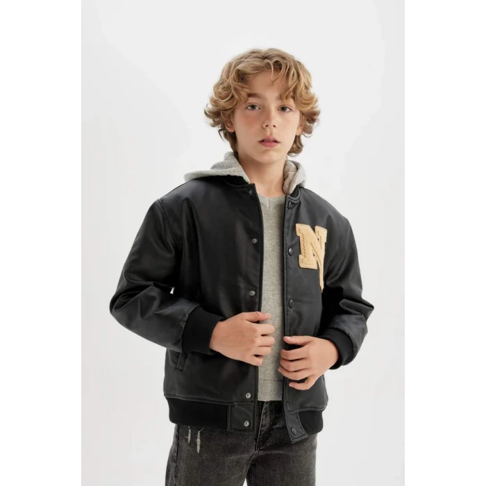 C4326 Su İtici Çıkarılabilir Kapüşonlu Çıtçıt Kapamalı Çift Cepli Kolej Yaka Suni Deri Bomber Hafif Mont