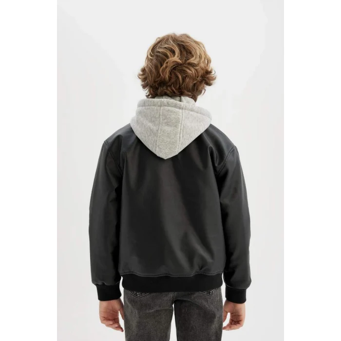 C4326 Su İtici Çıkarılabilir Kapüşonlu Çıtçıt Kapamalı Çift Cepli Kolej Yaka Suni Deri Bomber Hafif Mont