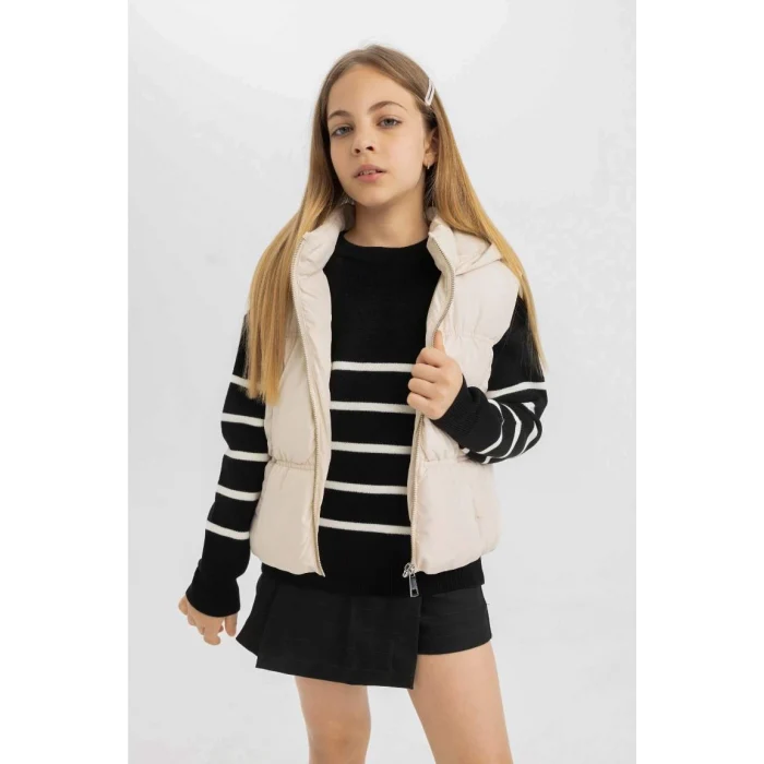 C4971 Su İtici Kapüşonlu Şişme Rüzgar Geçirmez Yelek