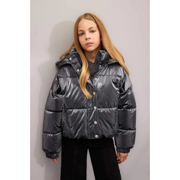 C5765 Su İtici Kapüşonlu Fermuarlı Çıtçıt Kapamalı Mont