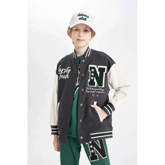 C7226 Kolej Yaka Çıtçıt Kapamalı Çift Cepli Mevsimlik Bomber Hırka