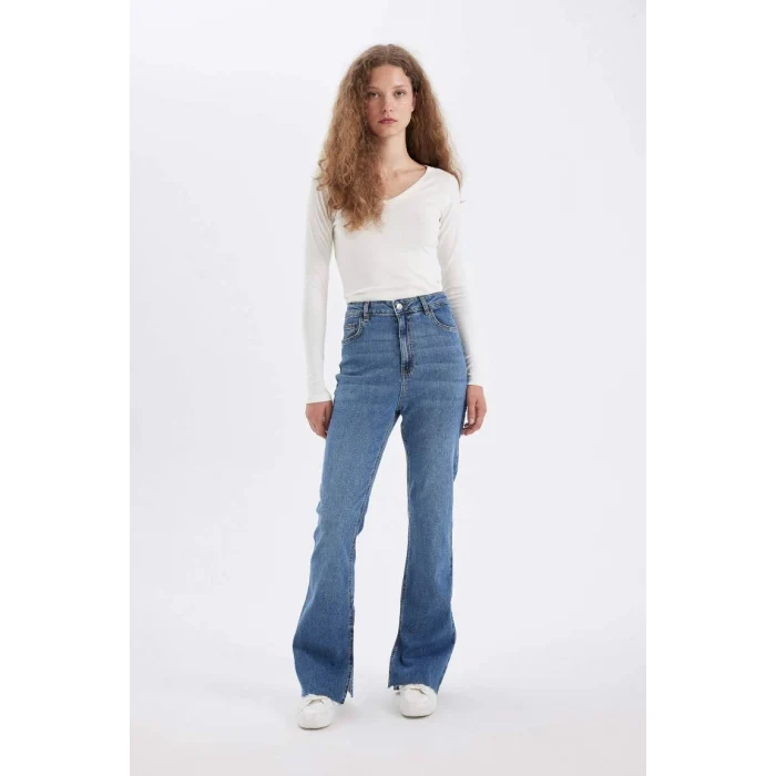 C7621 Slim Flare Normal Bel Yırtmaçlı Jean Pantolon