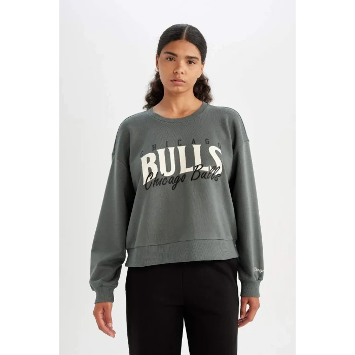 C8247 DeFactoFit NBA Chicago Bulls Bisiklet Yaka Sweatshirt