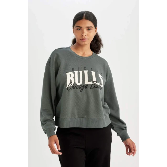 C8247 DeFactoFit NBA Chicago Bulls Bisiklet Yaka Sweatshirt