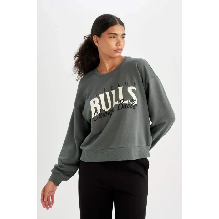 C8247 DeFactoFit NBA Chicago Bulls Bisiklet Yaka Sweatshirt