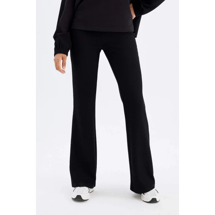 D0389 DeFactoFit Flare Fit İspanyol Paça Standart Boy Modal Pantolon