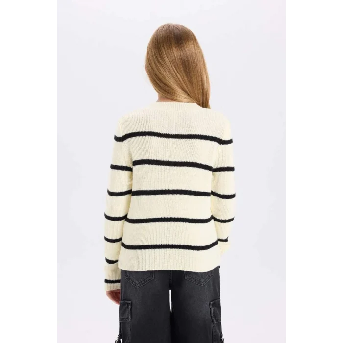D1392 Ekru Çizgili Fitted Bisiklet Yaka Triko Kazak