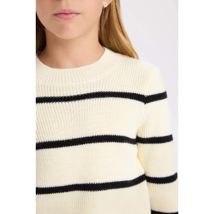 D1392 Ekru Çizgili Fitted Bisiklet Yaka Triko Kazak