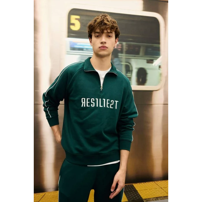 D1782 Boxy Fit Dik Yaka Fermuarlı Baskılı Sweatshirt