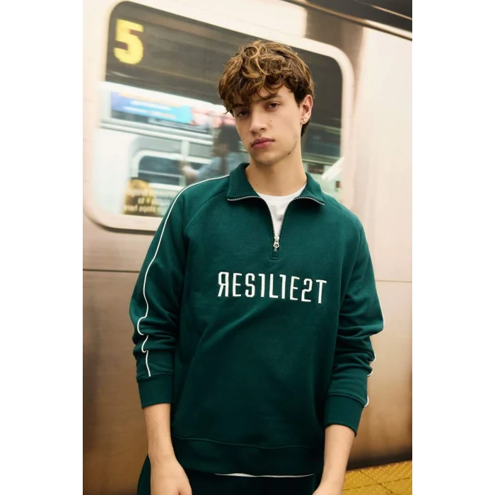 D1782 Boxy Fit Dik Yaka Fermuarlı Baskılı Sweatshirt