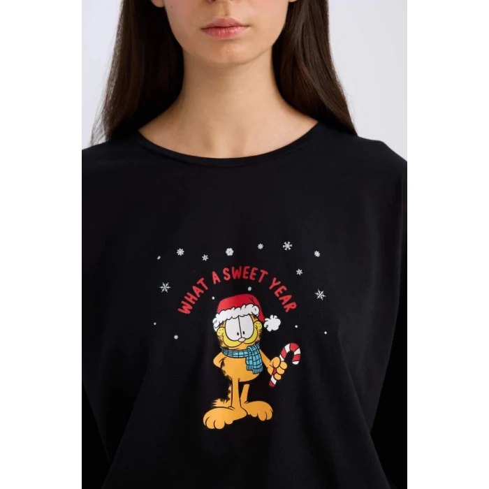 D2299 Fall in Love Garfield Yılbaşı Temalı Uzun Kollu Üst Esnek Belli Alt Pijama Takımı