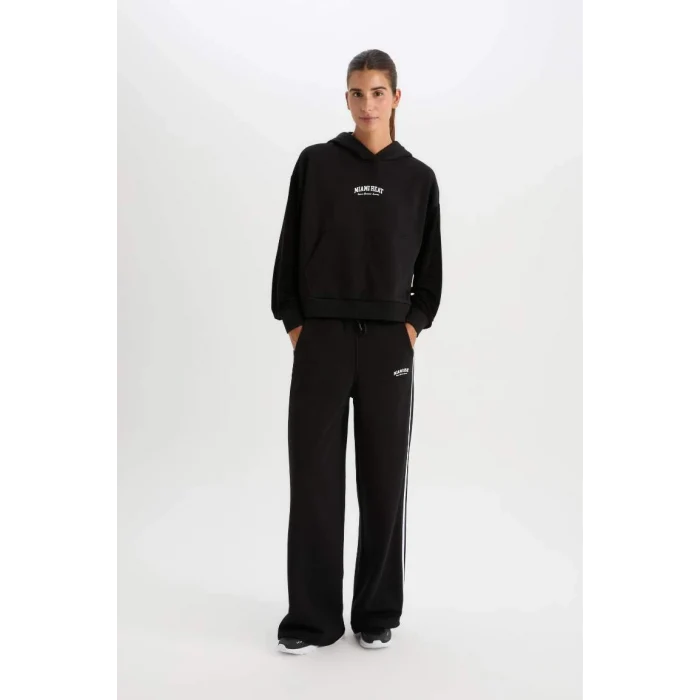 D2360 DeFactoFit Wide Leg Geniş Paça NBA Miami Heat Cepli Standart Boy Kalın Kumaş Eşofman Altı