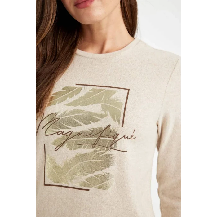 D2697 Relax Fit Bisiklet Yaka Parlak Baskılı Uzun Kollu Tişört