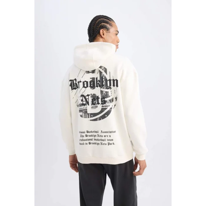 D3223 DeFactoFit NBA Brooklyn Nets Comfort Fit Rahat Kalıp Kapüşonlu Kalın Sırt Baskılı Sweatshirt