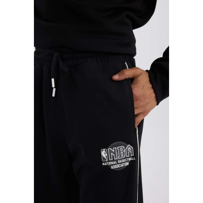 D3231 DeFactoFit Kalın Jogger NBA Wordmark Standart Fit Cepli Esnek Bantlı Paça Eşofman Altı