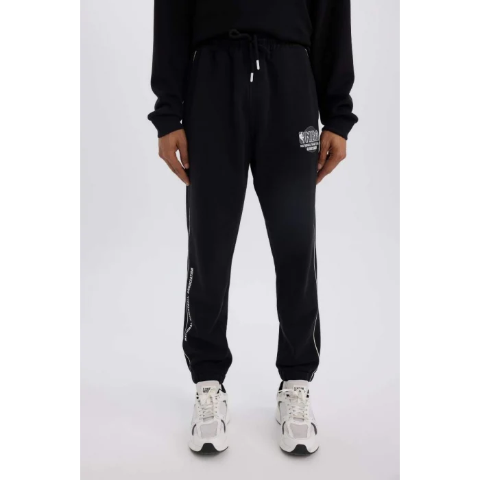 D3231 DeFactoFit Kalın Jogger NBA Wordmark Standart Fit Cepli Esnek Bantlı Paça Eşofman Altı