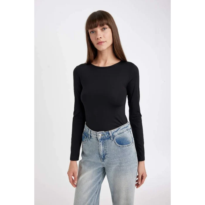 D3756 Siyah Slim Fit Dar Kesim Bisiklet Yaka Basic Düz Uzun Kollu Tişört