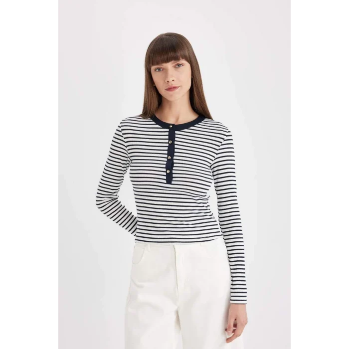 D4271 Slim Fit Dar Kesim Bisiklet Yaka Çizgili Fitilli Kaşkorse Düğmeli Uzun Kollu Tişört