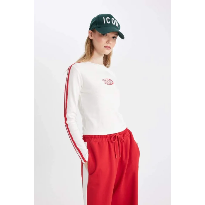 D4752 Beyaz Coool Fitted Vücuda Oturan Bisiklet Yaka Baskılı Ribana Uzun Kollu Tişört