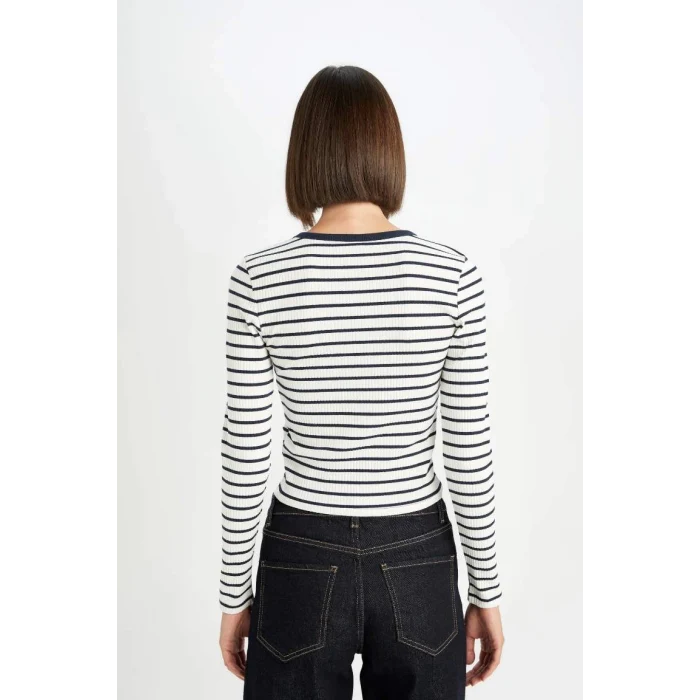 D5115 Slim Fit Dar Kesim Bisiklet Yaka Çizgili Düğmeli Smart Fitilli Kaşkorse Uzun Kollu Tişört