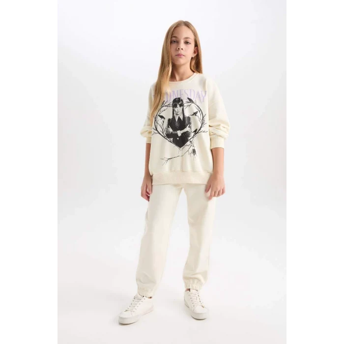 D6064 Wednesday Oversize Fit Sweatshirt