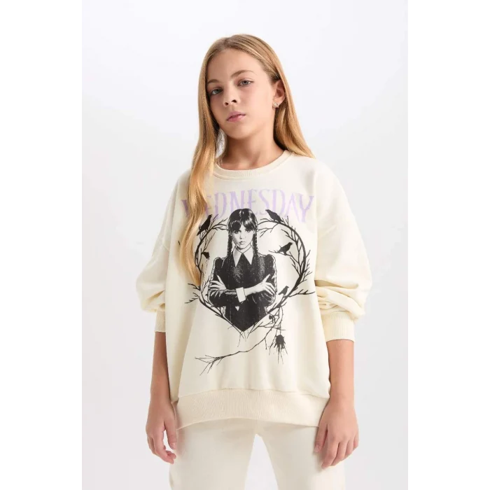 D6064 Wednesday Oversize Fit Sweatshirt