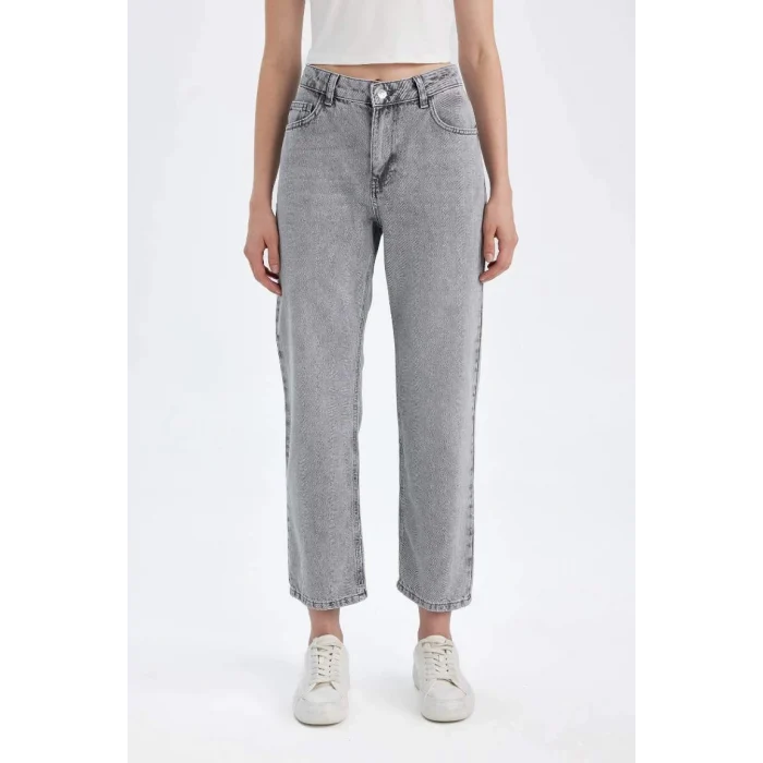 D8104 Straight Fit Yüksek Bel Bilek Boy Jean Yıkamalı Pantolon