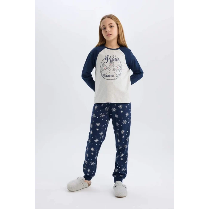 D8797 Kız Çocuk Yılbaşı Temalı Bisiklet Yaka Uzun Kollu Üst Uzun Alt Pijama Takımı