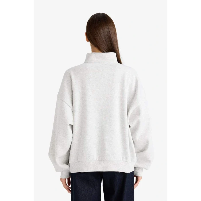 Defacto F9433AXGR210 Gri Overshirt Fit Yarım Fermuarlı Baskılı Kalın Kumaş Sweatshirt