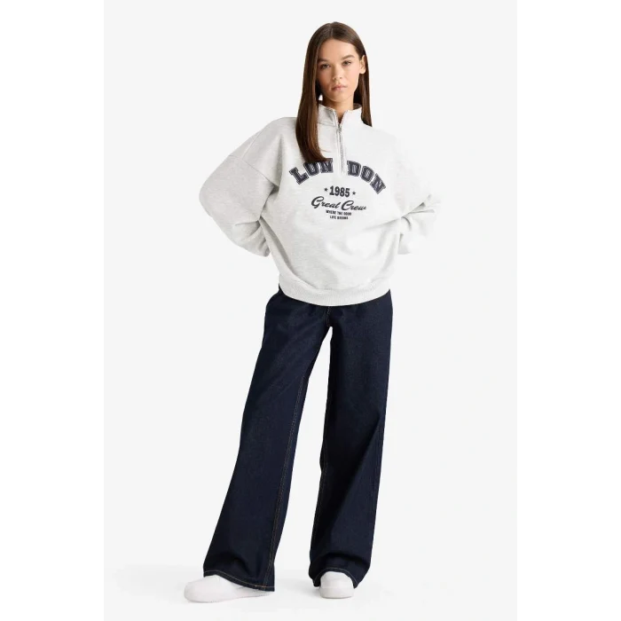 Defacto F9433AXGR210 Gri Overshirt Fit Yarım Fermuarlı Baskılı Kalın Kumaş Sweatshirt