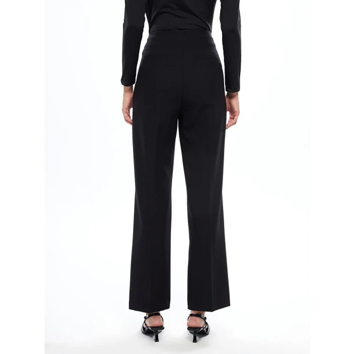 LCWAIKIKI Classic Siyah Standart Fit Kadın Pantolon