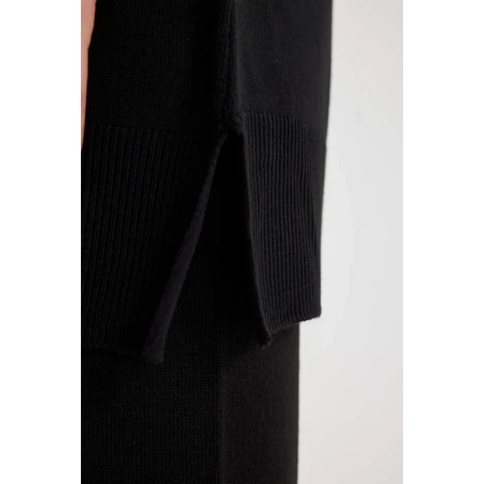 H3431 Regular Fit Bisiklet Yaka Yırtmaçlı Basic Düz Triko Kazak Tunik