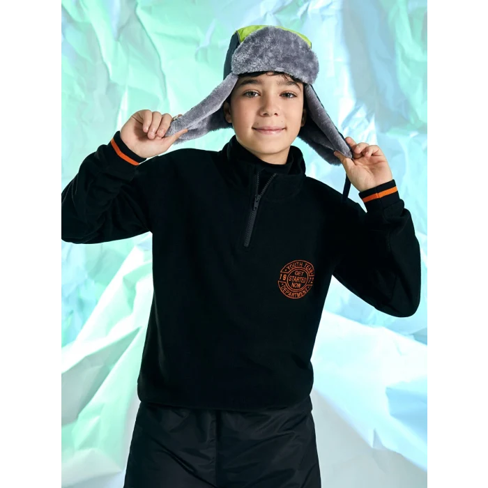 LCW Kids Siyah Dik Yaka Nakışlı Uzun Kollu Polar Erkek Çocuk Sweatshirt