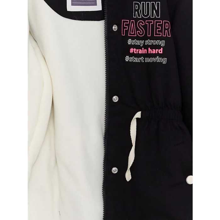 LCW Kids Siyah Kapüşonlu Baskılı Kız Çocuk Parka