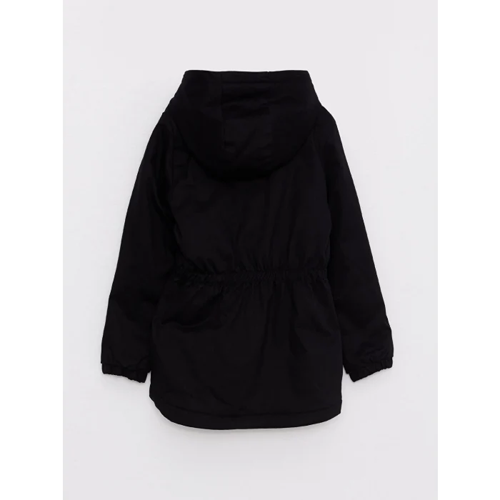 LCW Kids Siyah Kapüşonlu Baskılı Kız Çocuk Parka