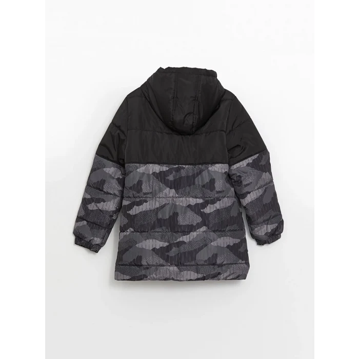 LCW Kids Siyah Kapüşonlu Erkek Çocuk Mont