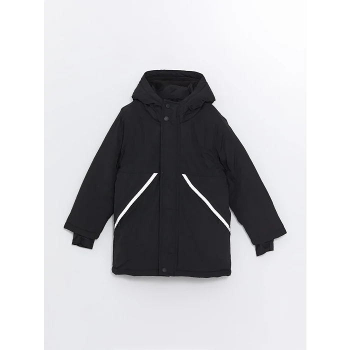 LCW Kids Siyah Kapüşonlu Reflektör Detaylı Erkek Çocuk Mont