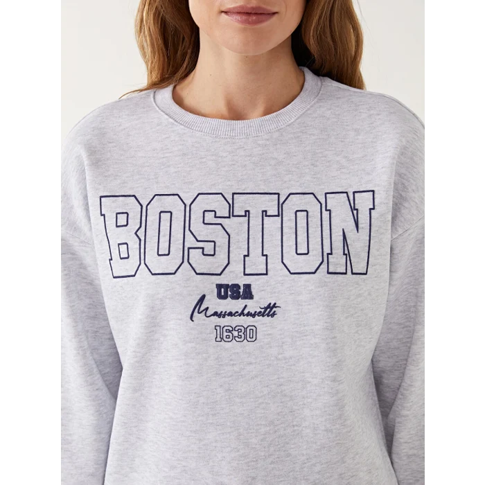 LCW Modest Beyaz Bisiklet Yaka Boston Baskılı Kadın Sweatshirt Tunik