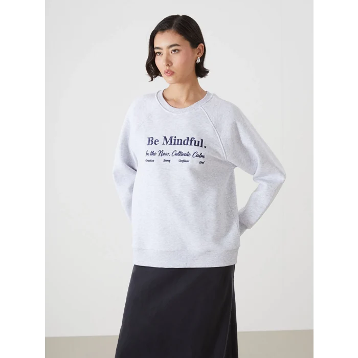 LCW Vision Beyaz Bisiklet Yaka Nakışlı Kadın Kalın Sweatshirt