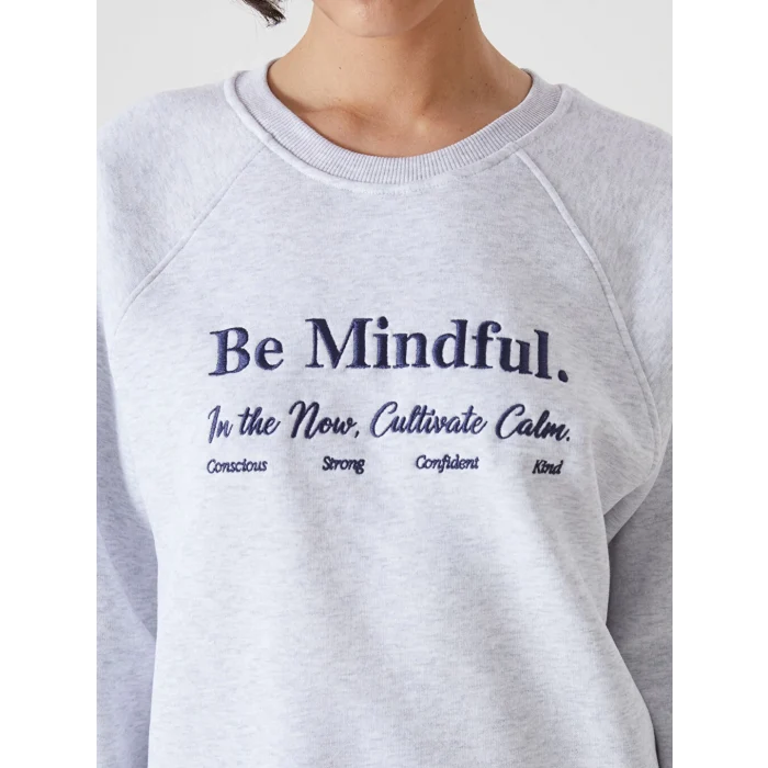 LCW Vision Beyaz Bisiklet Yaka Nakışlı Kadın Kalın Sweatshirt