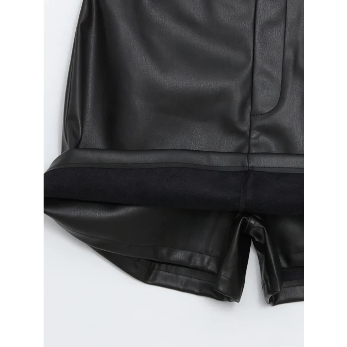 LCW Vision Siyah Beli Fermuarlı Deri Görünümlü Kadın Şort Etek