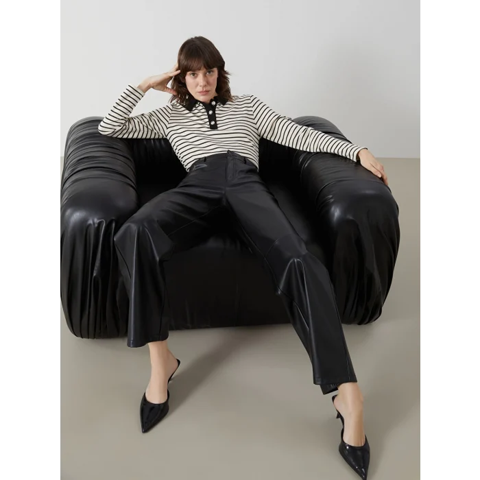 LCWAIKIKI Basic Siyah Polo Yaka Çizgili Kadın Tişört