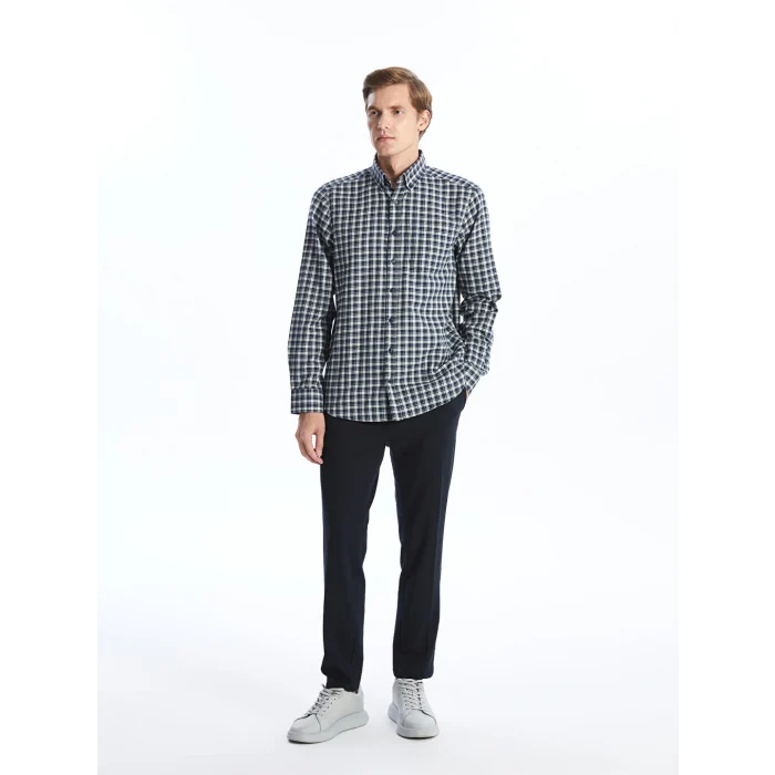 LCWAIKIKI Classic Lacivert Düğmeli Yaka Ekose Regular Fit Erkek Gömlek