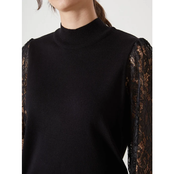 LCWAIKIKI Classic Siyah Yarım Balıkçı Yaka Dantel Detaylı Kadın Triko Kazak