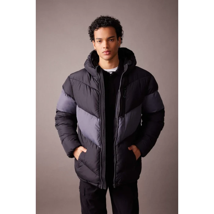 U1708 Regular Fit Kapüşonlu Puffer Şişme Mont