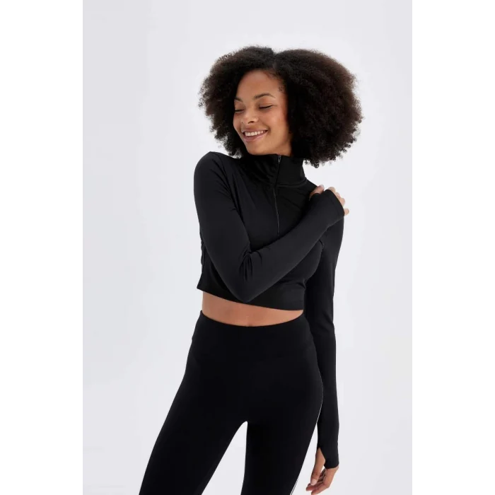 W0343 DeFactoFit Slim Fit Dar Kesim Fermuarlı Dik Yaka Uzun Kollu Tişört