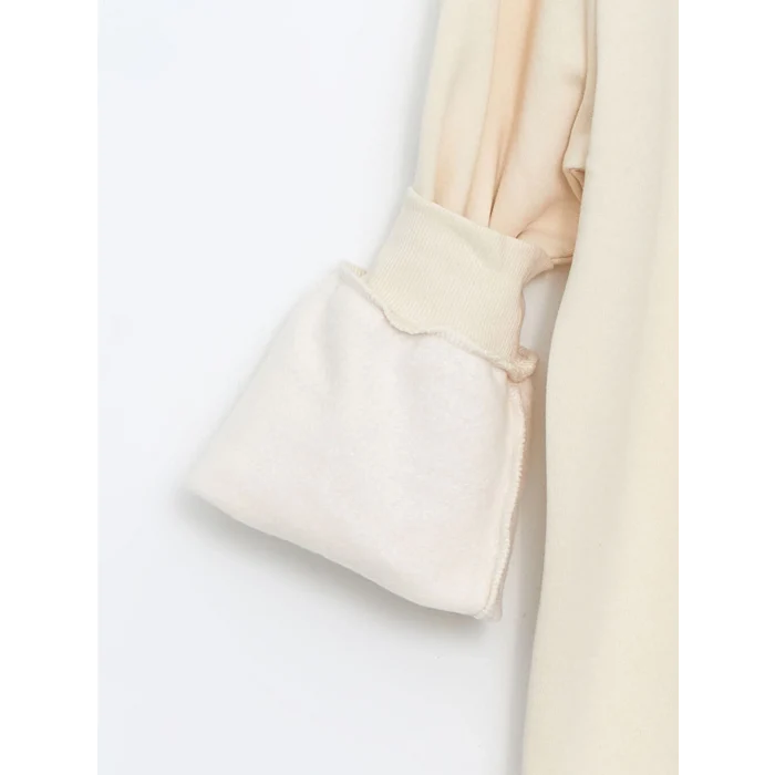 XSIDE Bej Dik Yaka Nakışlı Oversize Kadın Kalın Sweatshirt