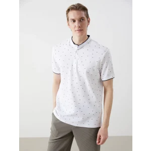 LCW Vision BEYAZ Hakim Yaka Kısa Kollu Desenli Erkek Tişört