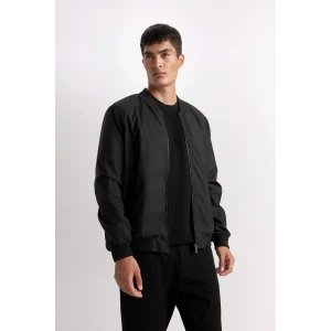 Defacto D7319 Siyah Slim Fit Bomber Mont Ceket Dar Kesim Kolej Yaka Fermuarlı Çift Cepli Mevsimlik Hafif